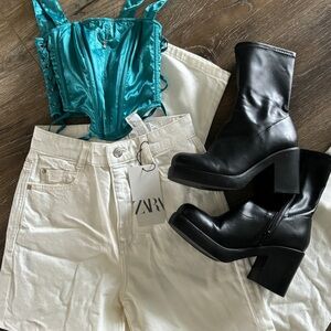 Brand New with Tags Zara Mom Jeans!
